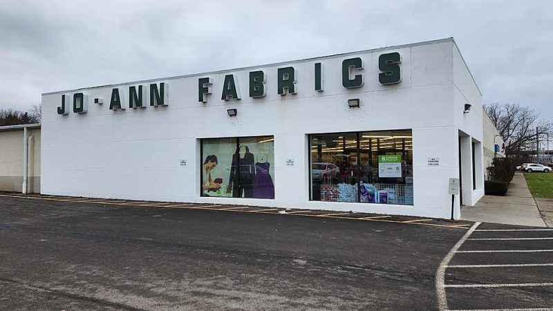 Where is Joann Fabrics moving to